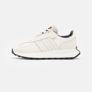 Adidas Retropy E5 Cream Sneakers with gold accents Women’s 8
